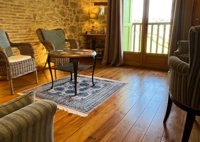 D'hotes Les 3 Cochons D'olt 3* Arcambal