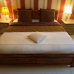 فندق مبيت وإفطار D'hotes Les 3 Cochons D'olt 3*