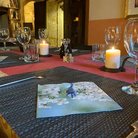 D'hotes Les 3 Cochons D'olt 3*