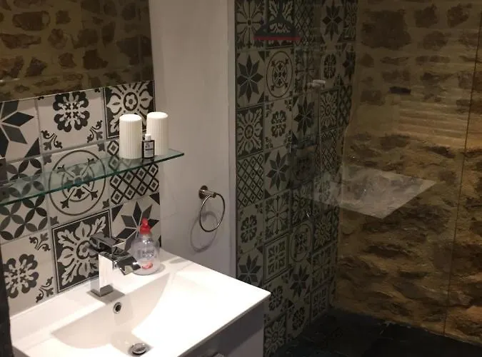 D'hotes Les 3 Cochons D'olt 3* Arcambal