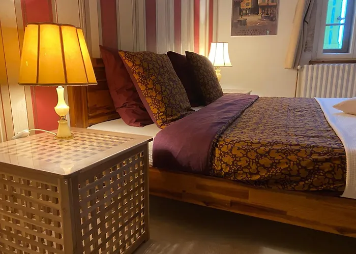 D'hotes Les 3 Cochons D'olt Bed and Breakfast 3*