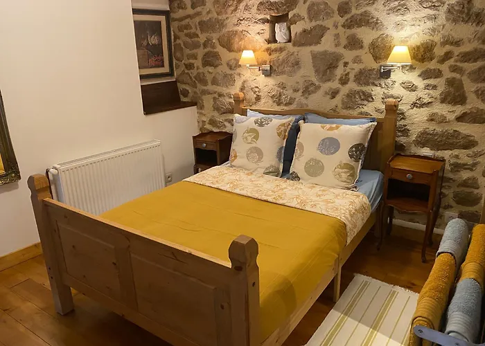 D'hotes Les 3 Cochons D'olt 3* Arcambal